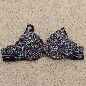 Flower-pattern bra